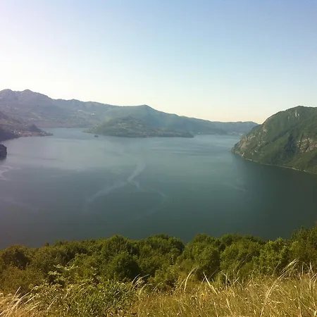 Lago Delle Orchidee * Riva di Solto